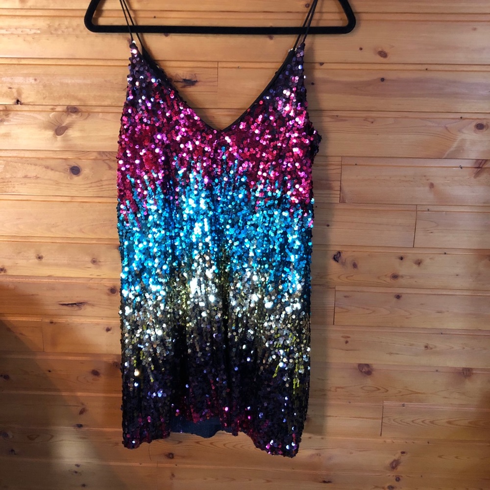 Spaghetti strap sparkly sequin dress:Ombré rainbow